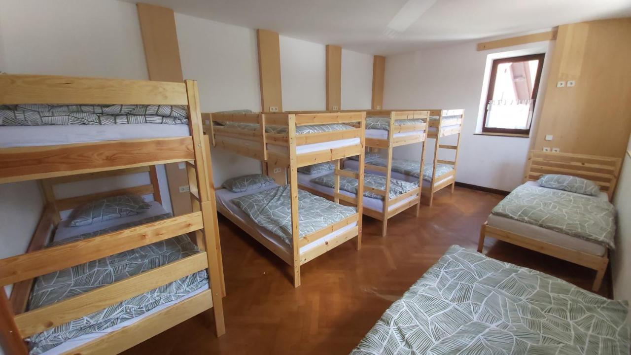 Hostel In Picerija Spajza Mojstrana Exteriér fotografie